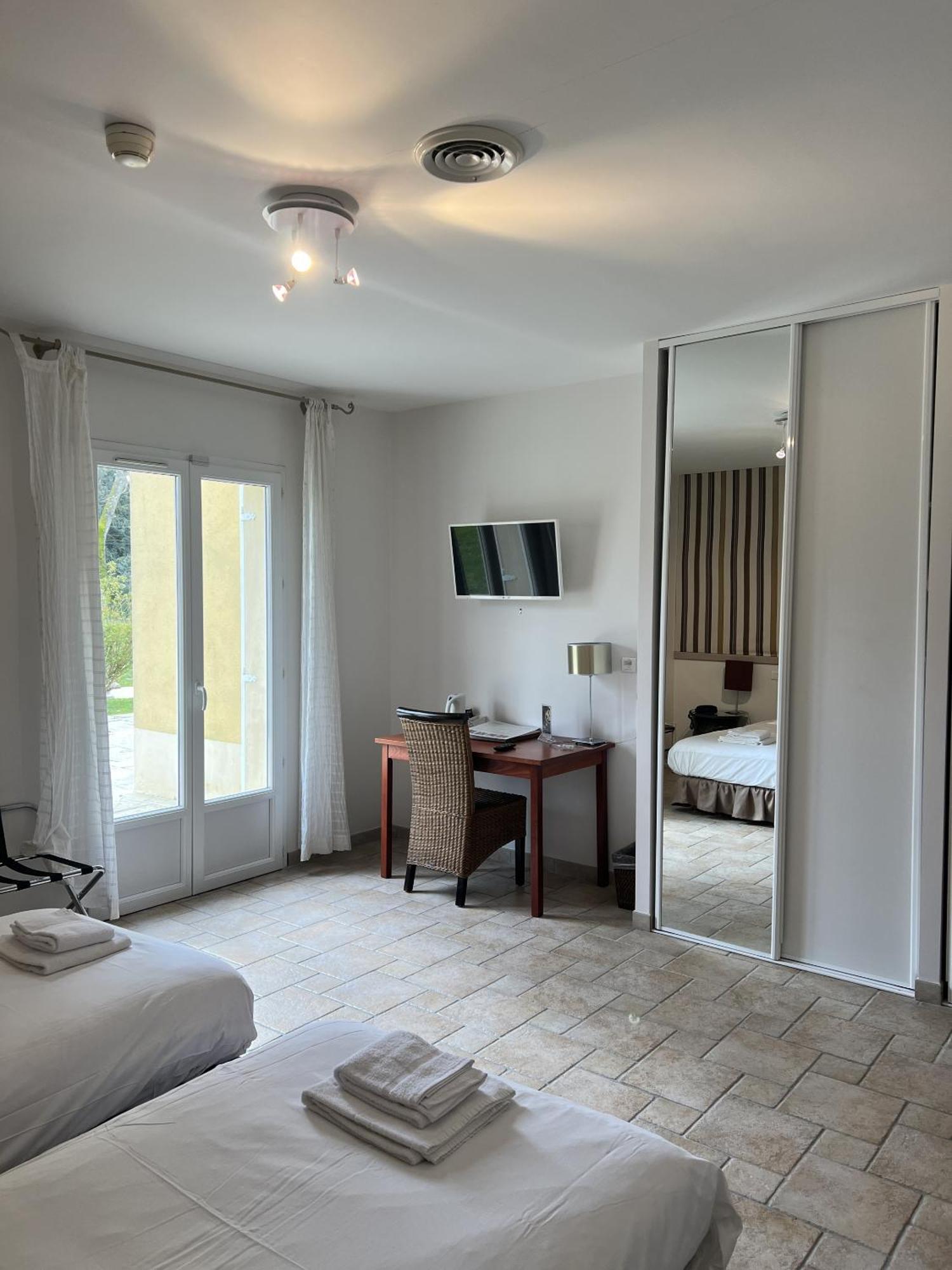 Hostellerie du Bois-Guibert Bonneval  Zimmer foto